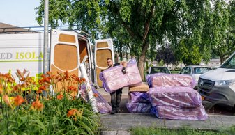 Bedrijfsbus met isolatiemateriaal